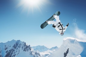 九游体育官网-克莱尔200自沉着应战 技术渐趋成熟，克莱尔2021年9月