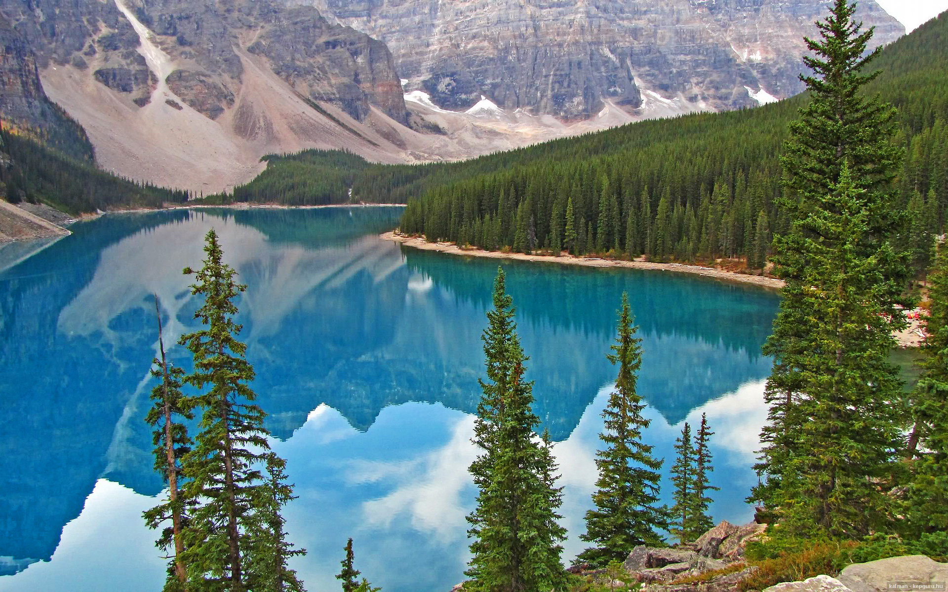 中国篮球青训体系急需重塑基础薄弱问题凸显，篮球青训是什么意思