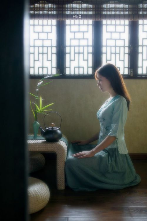 阿森纳掌握压迫节奏破坏对方出球,阿森纳打法