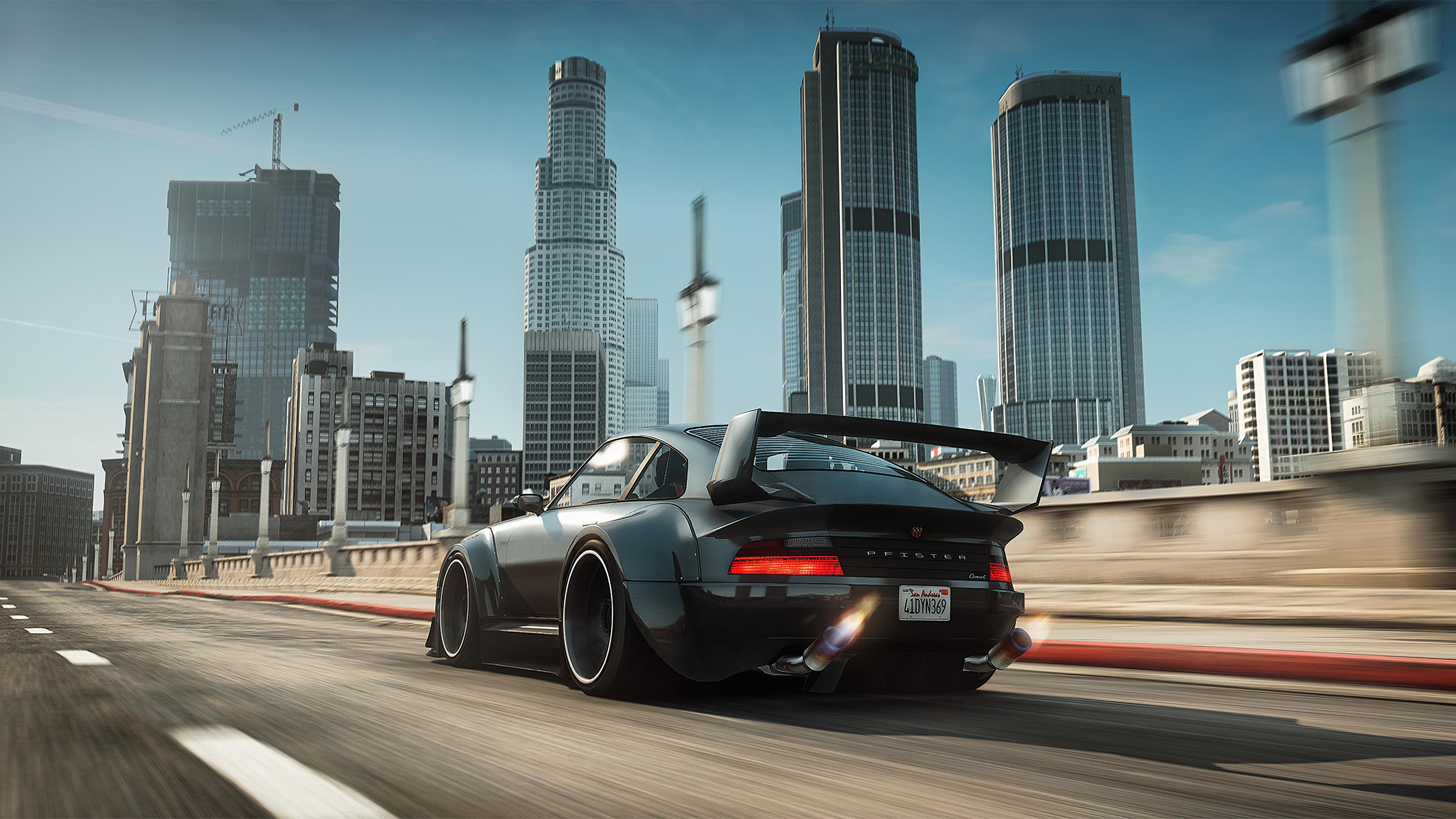 公牛通过侧翼跑动牵制对手防线，公牛侧面